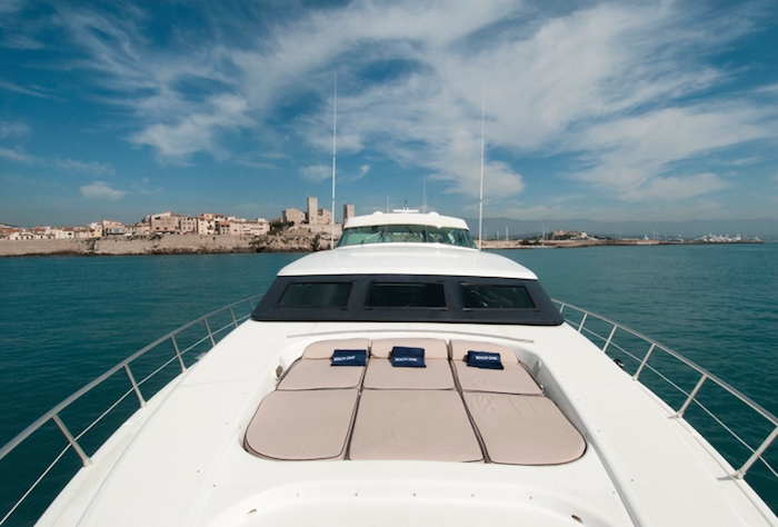 Luxury Crewed Motor Yacht MACH ONE photo 6