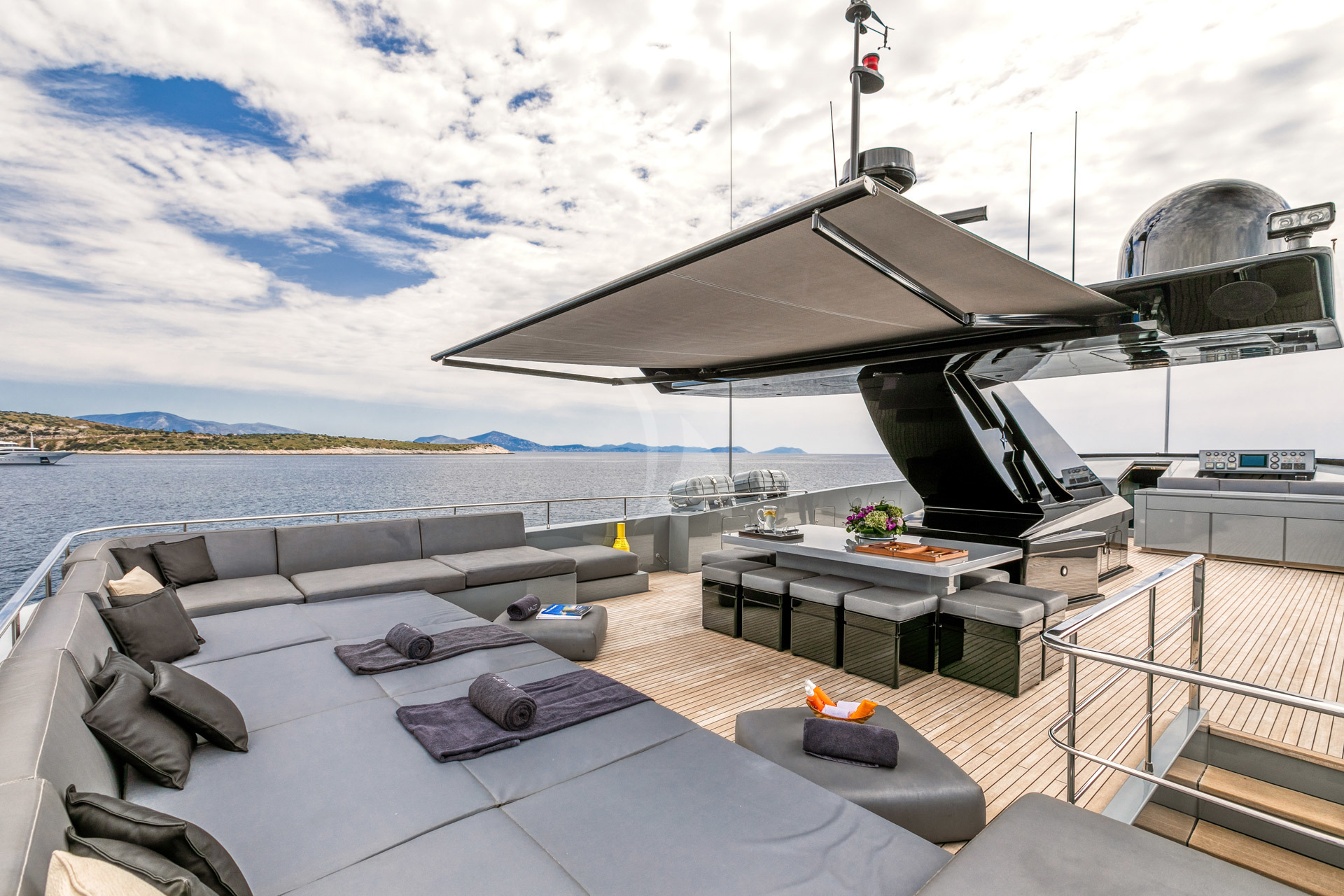 Luxury Crewed Motor Yacht MADO photo 7
