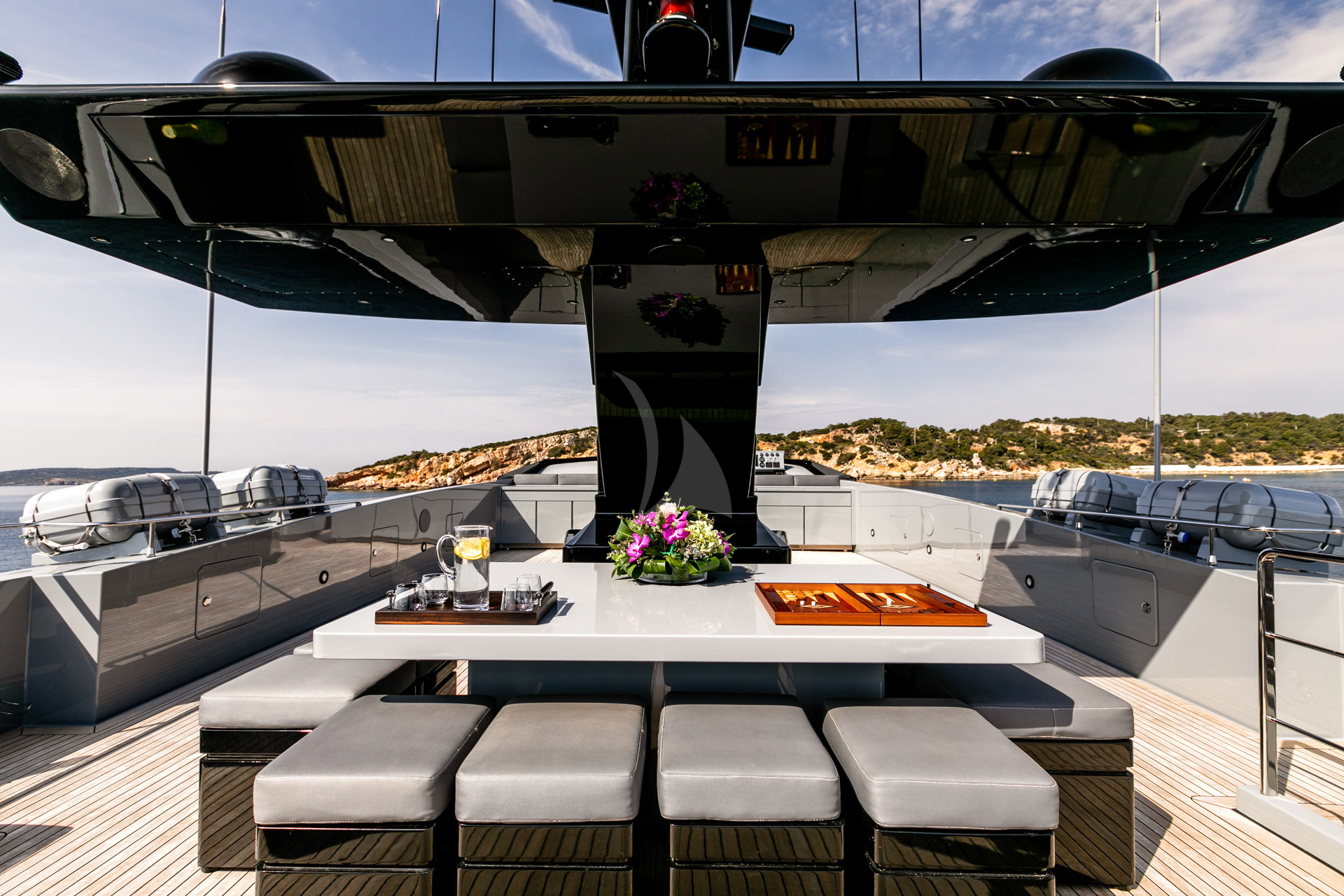 Luxury Crewed Motor Yacht MADO photo 8