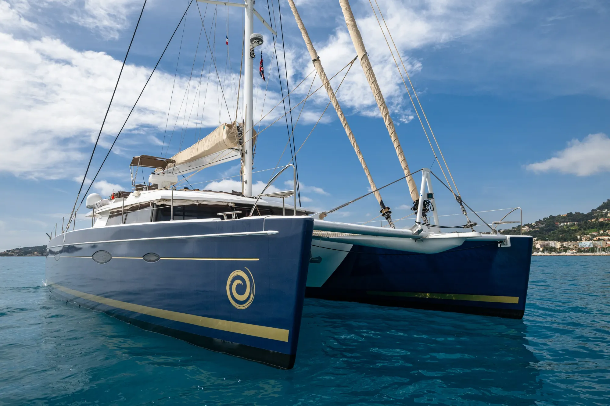 Crewed Catamaran MAGEC photo 8