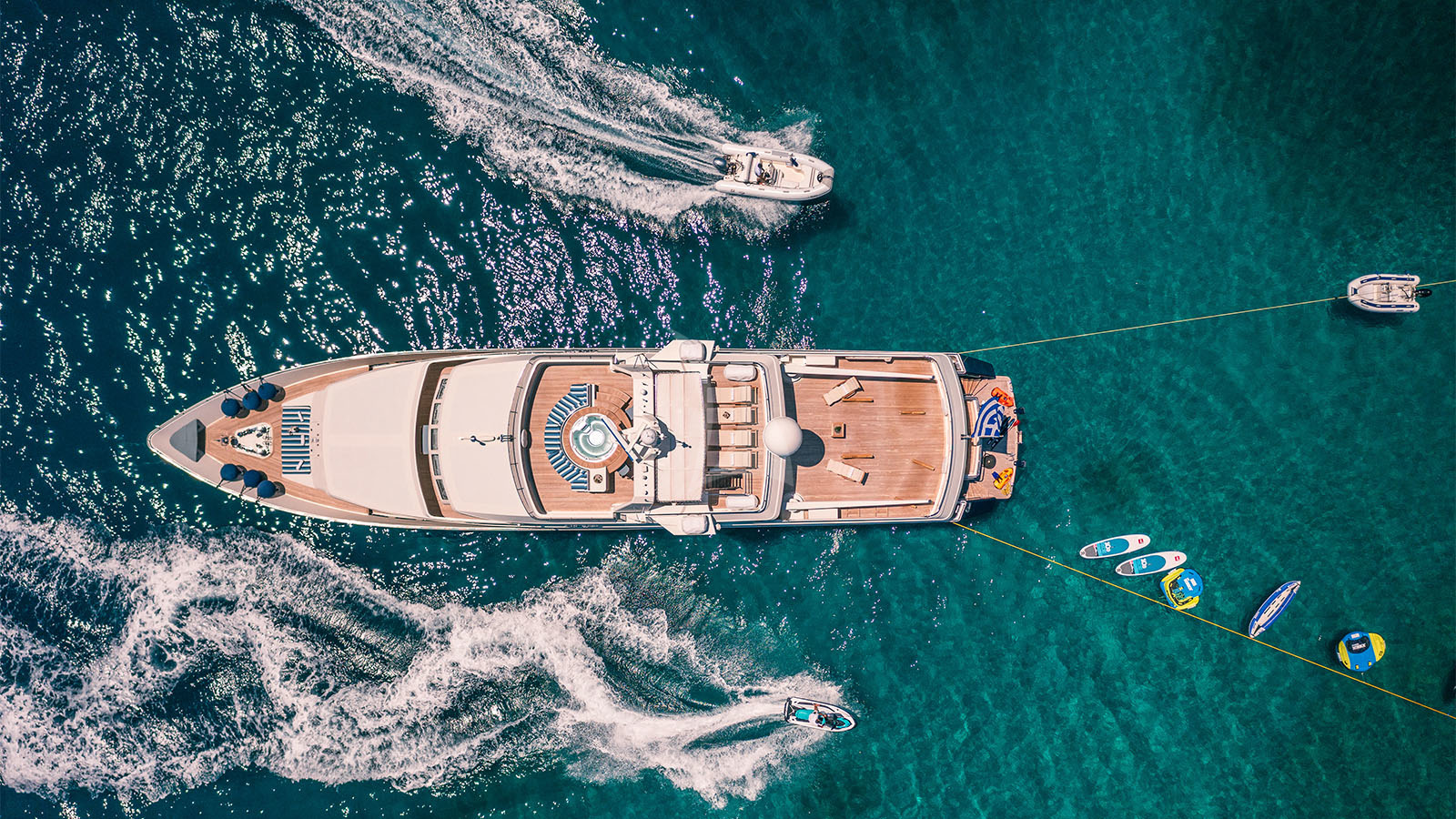 Luxury Crewed Motor Yacht MAGIX photo 4