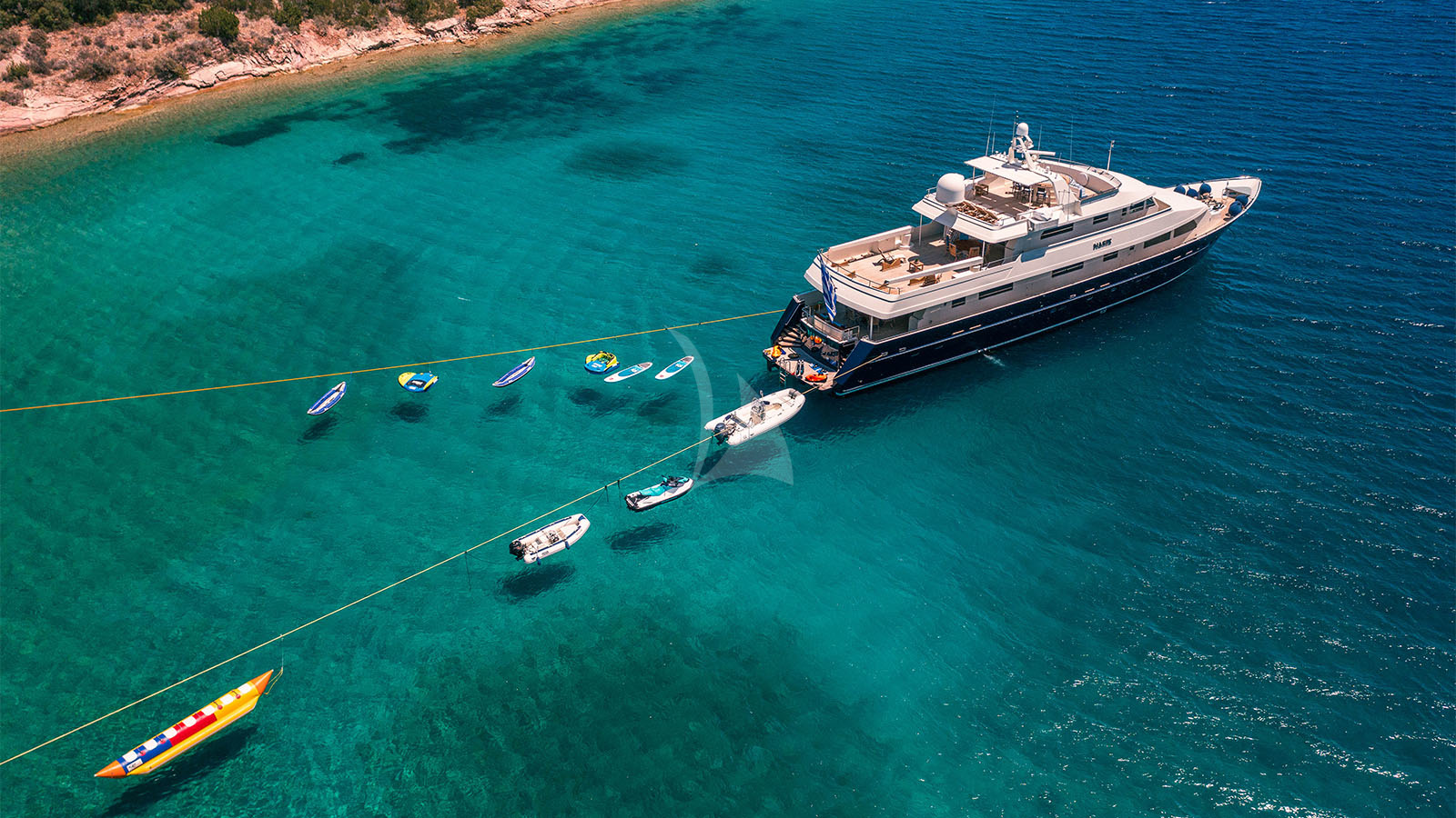 Luxury Crewed Motor Yacht MAGIX photo 6