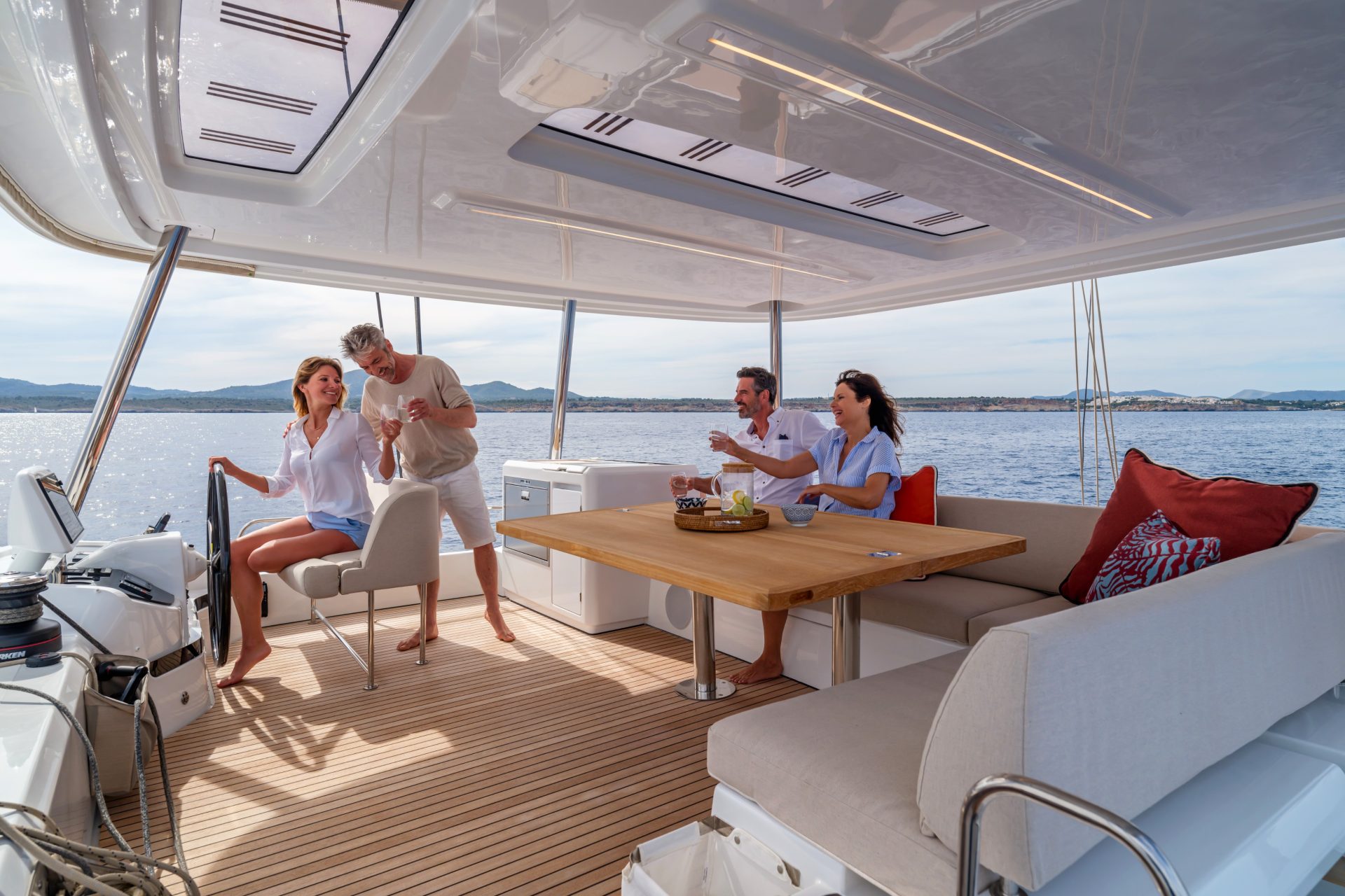 Crewed Catamaran MAGNIFICO photo 5