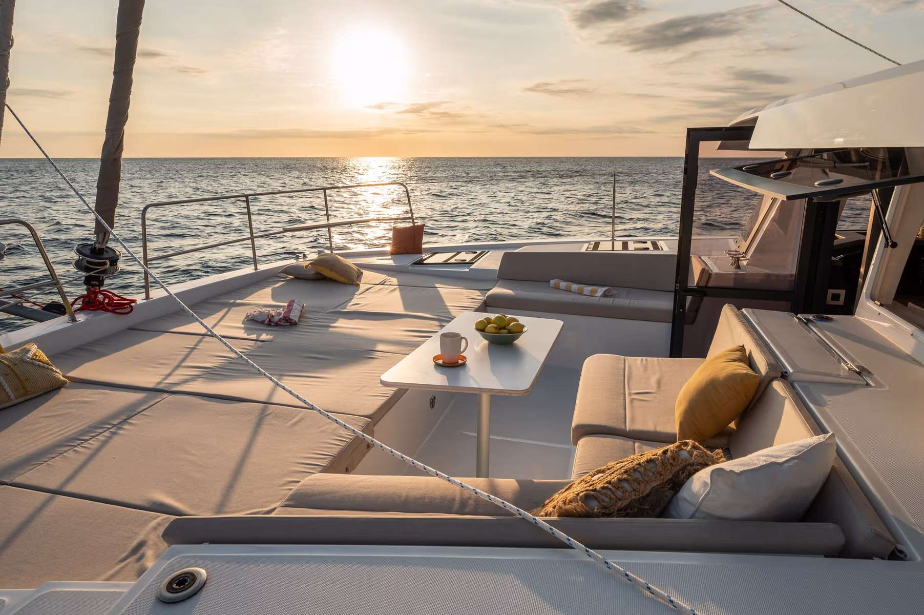 Catamaran MAH NA MAH NA photo 4