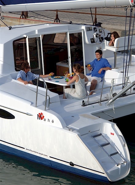 Bareboat Catamaran Mahe 36 photo 3