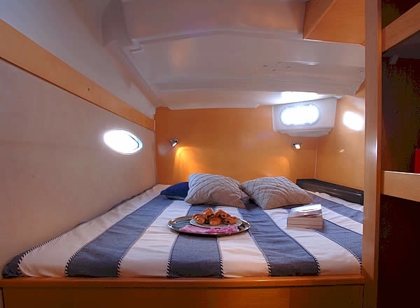 Bareboat Catamaran Mahe 36 photo 5