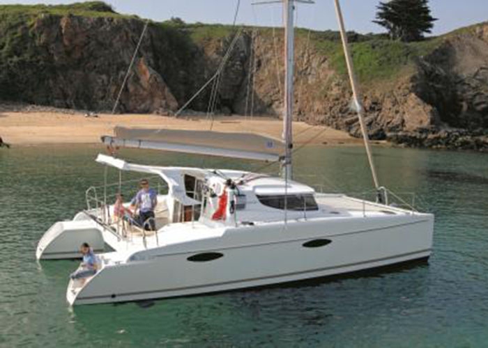 Bareboat Catamaran Mahe 36 Classic