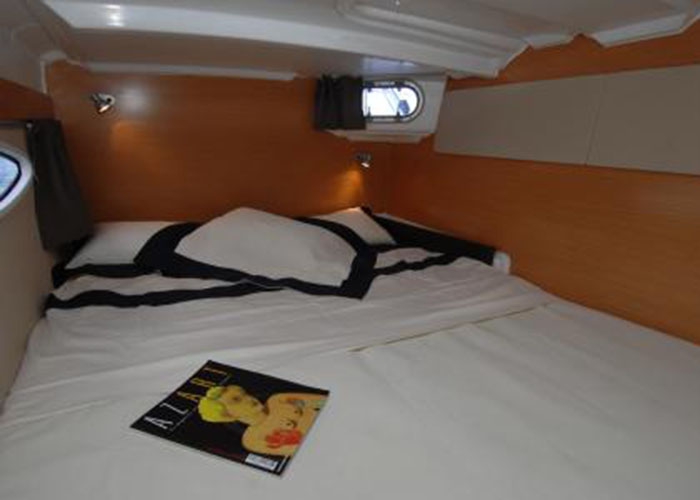 Bareboat Catamaran Mahe 36 Classic photo 7