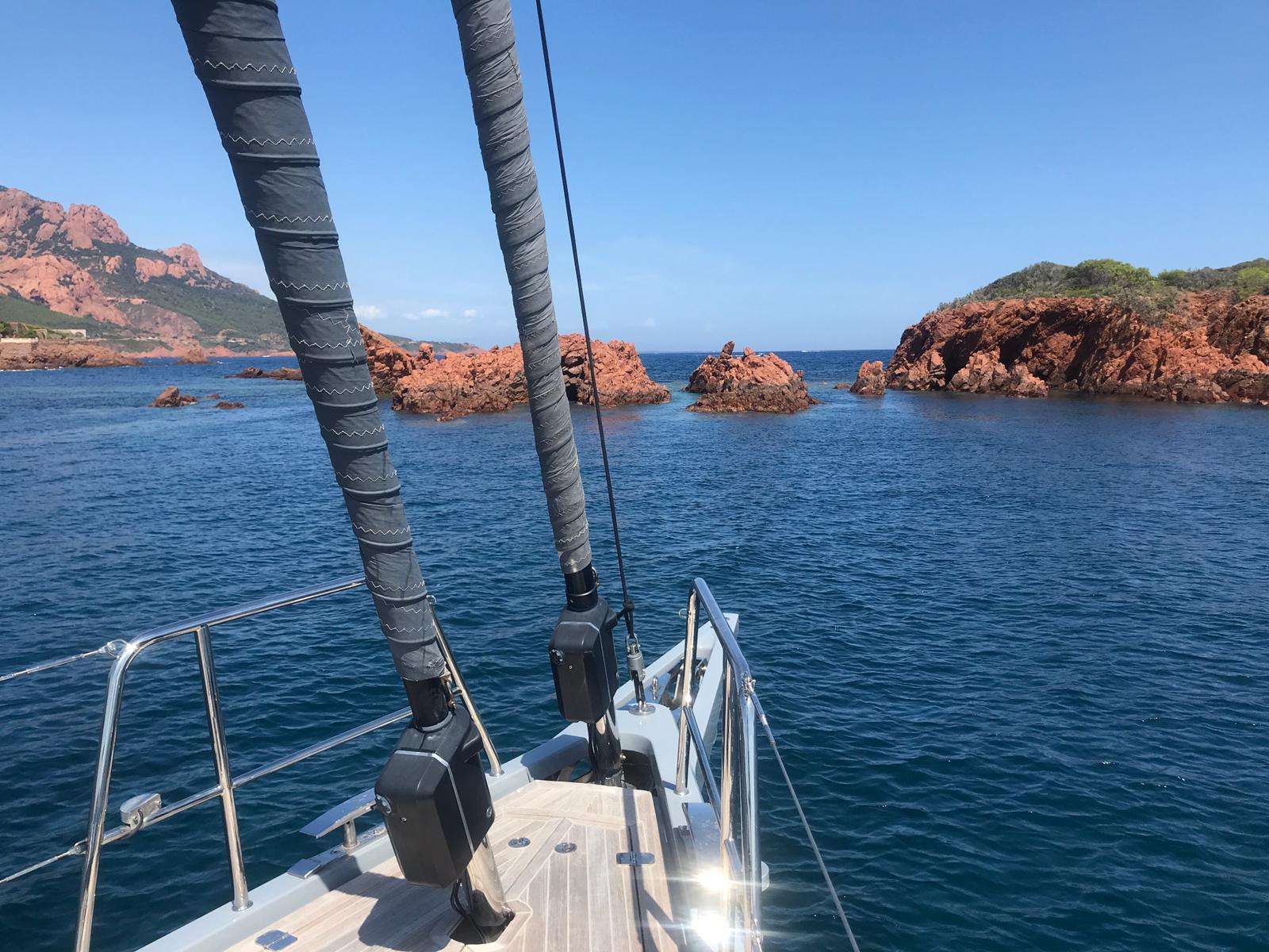 Luxury Crewed Sailing Yacht MAHINA 3 photo 7