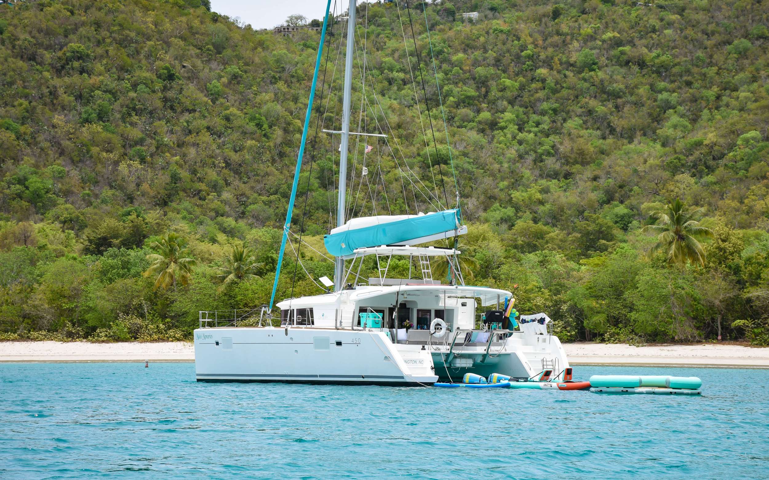 Crewed Catamaran MAKIN MEMORIES photo 3