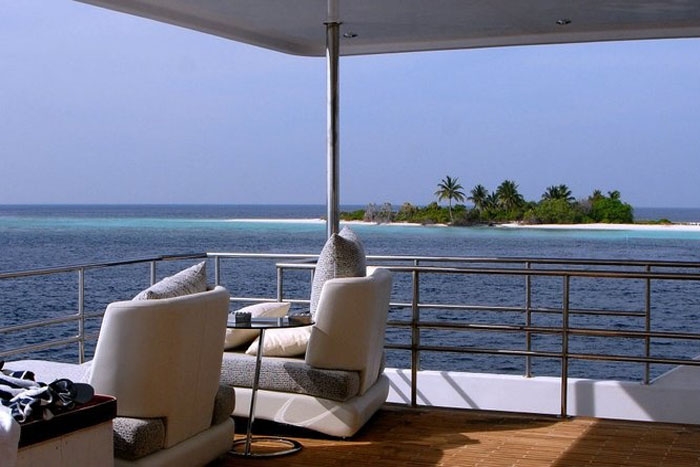 Luxury Crewed Motor Yacht MALDIVE MOSAIQUE photo 4