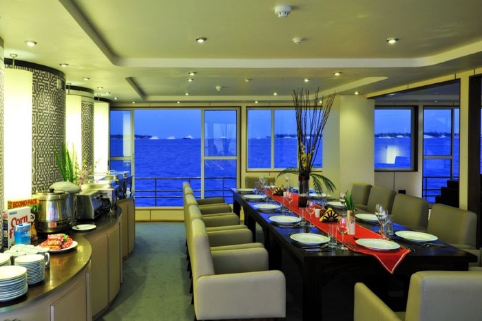 Luxury Crewed Motor Yacht MALDIVE MOSAIQUE photo 7