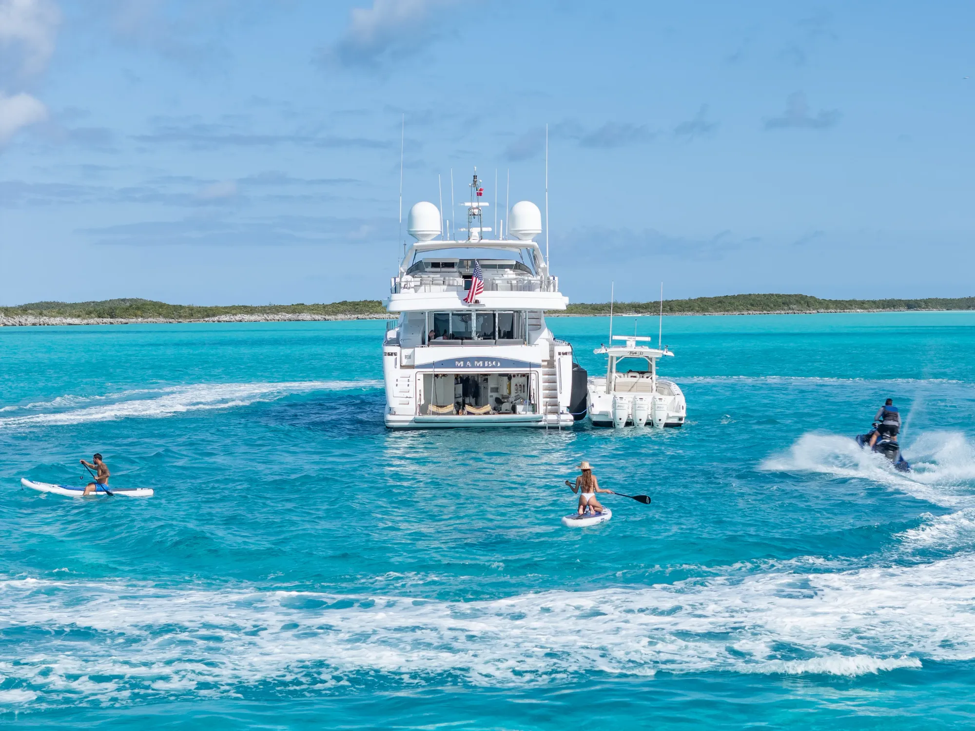 Luxury Crewed Motor Yacht MAMBO photo 7