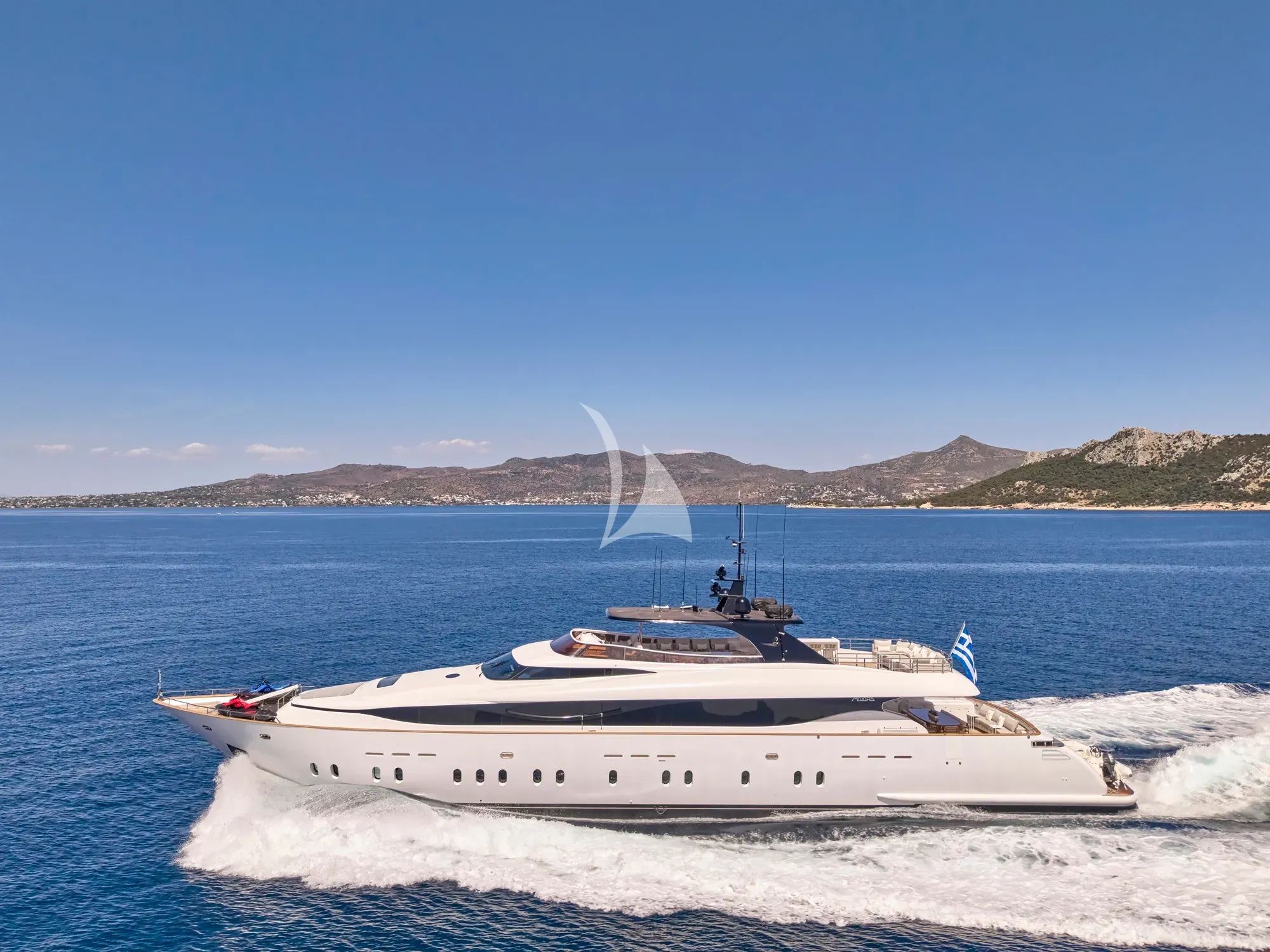 Luxury Crewed Motor Yacht MAMMA MIA photo 5