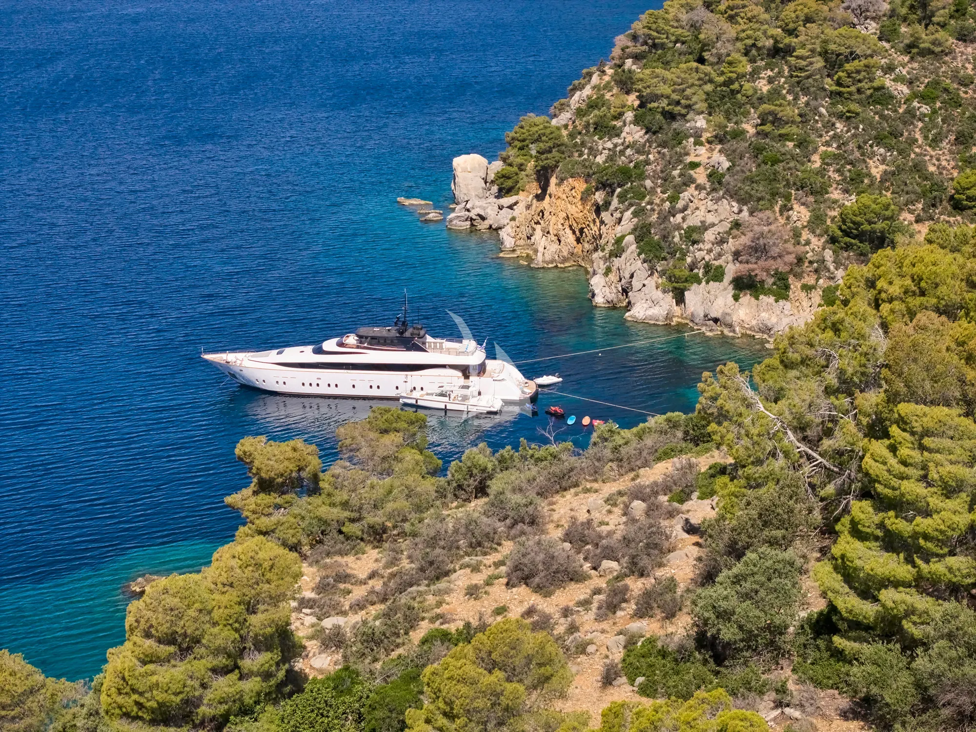 Luxury Crewed Motor Yacht MAMMA MIA photo 7