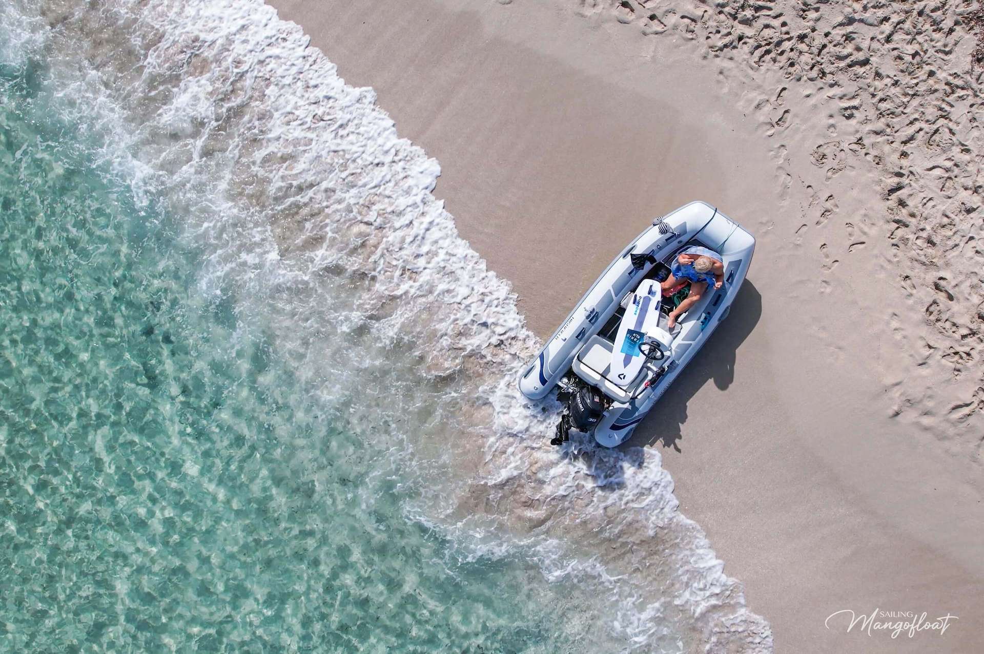 Crewed Catamaran MANGOFLOAT photo 3