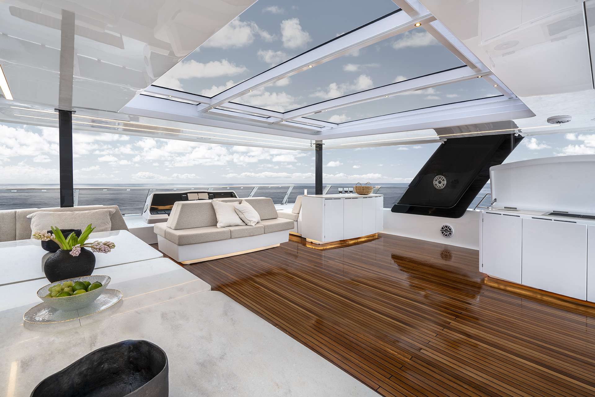 Luxury Crewed Power Catamaran MANTA photo 3