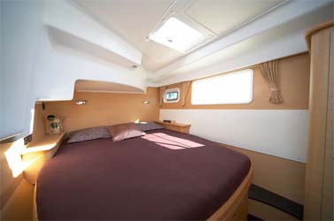 Bareboat Catamaran MANUTEA photo 4