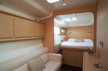 Bareboat Catamaran MANUTEA photo 6