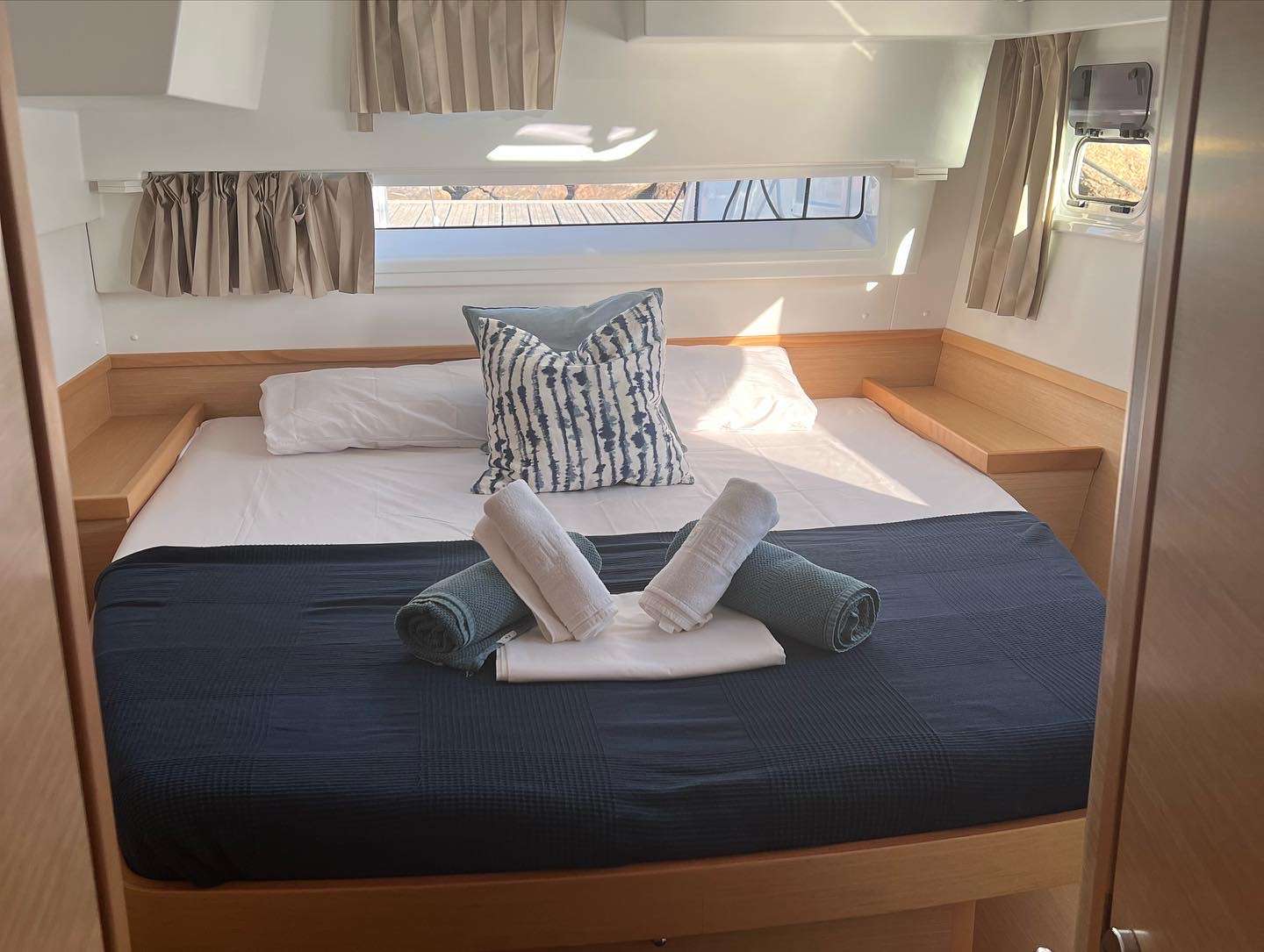 Crewed Catamaran MARES photo 7