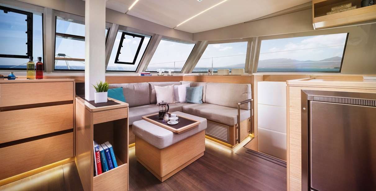 Crewed Catamaran MARIEL photo 5