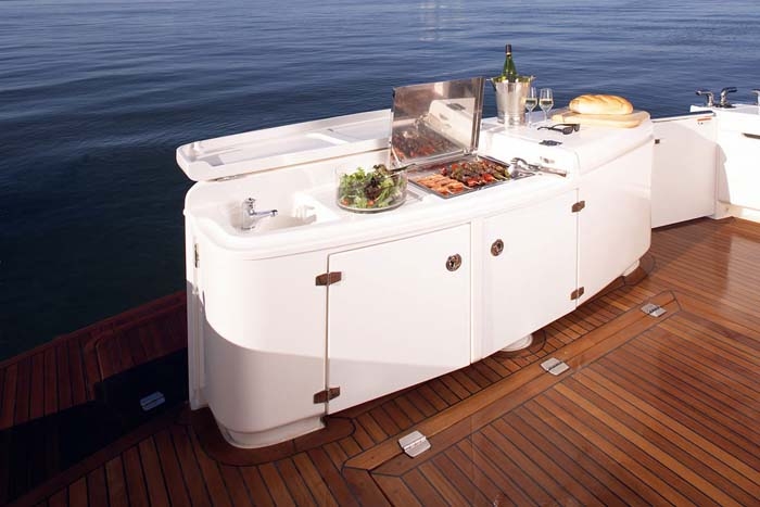 Crewed Motor Yacht Maritimo 48 photo 3