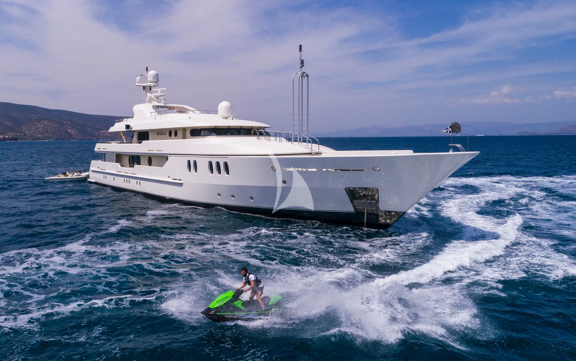 Luxury Crewed Motor Yacht MARLA photo 4