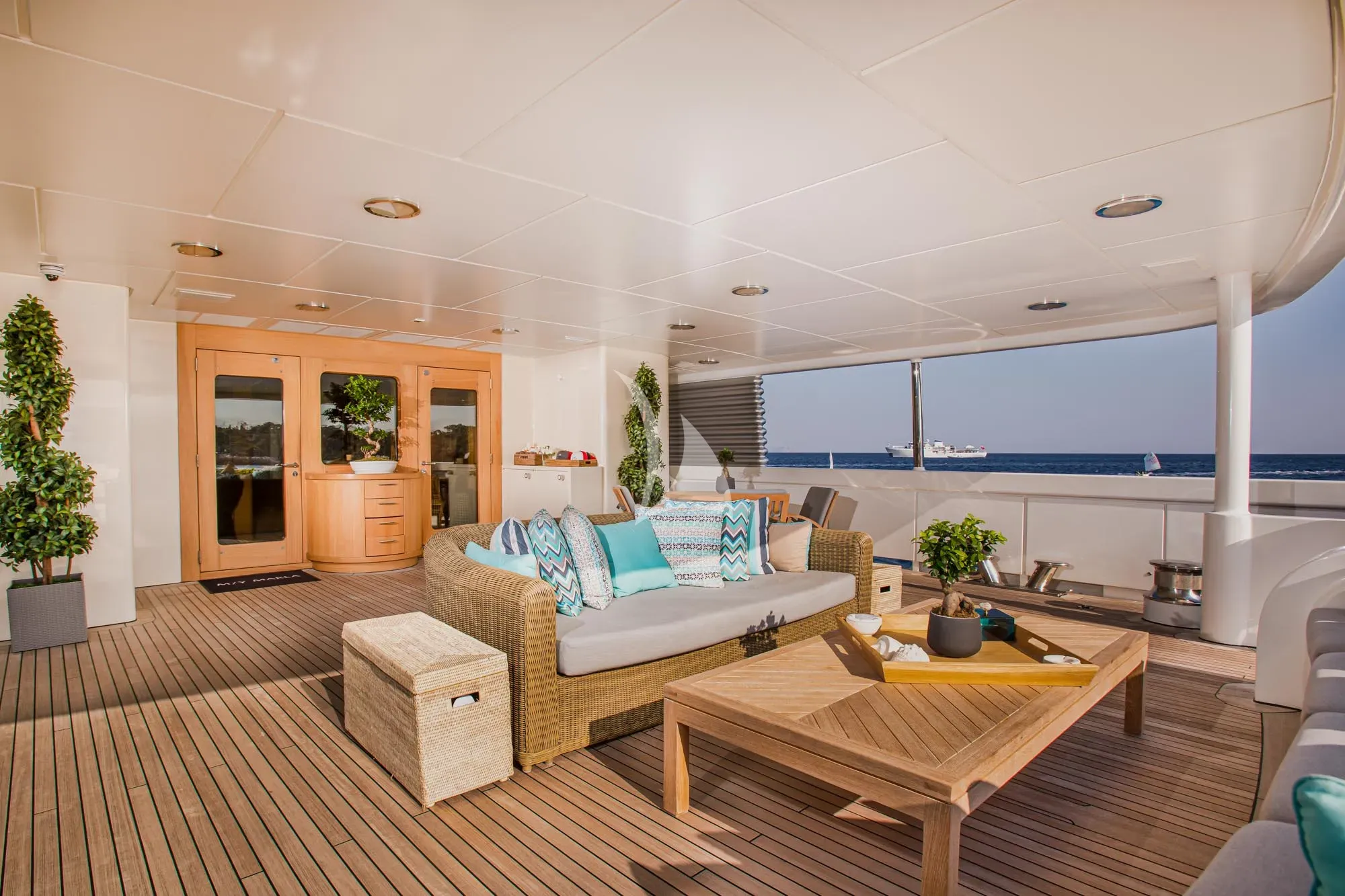 Luxury Crewed Motor Yacht MARLA photo 5