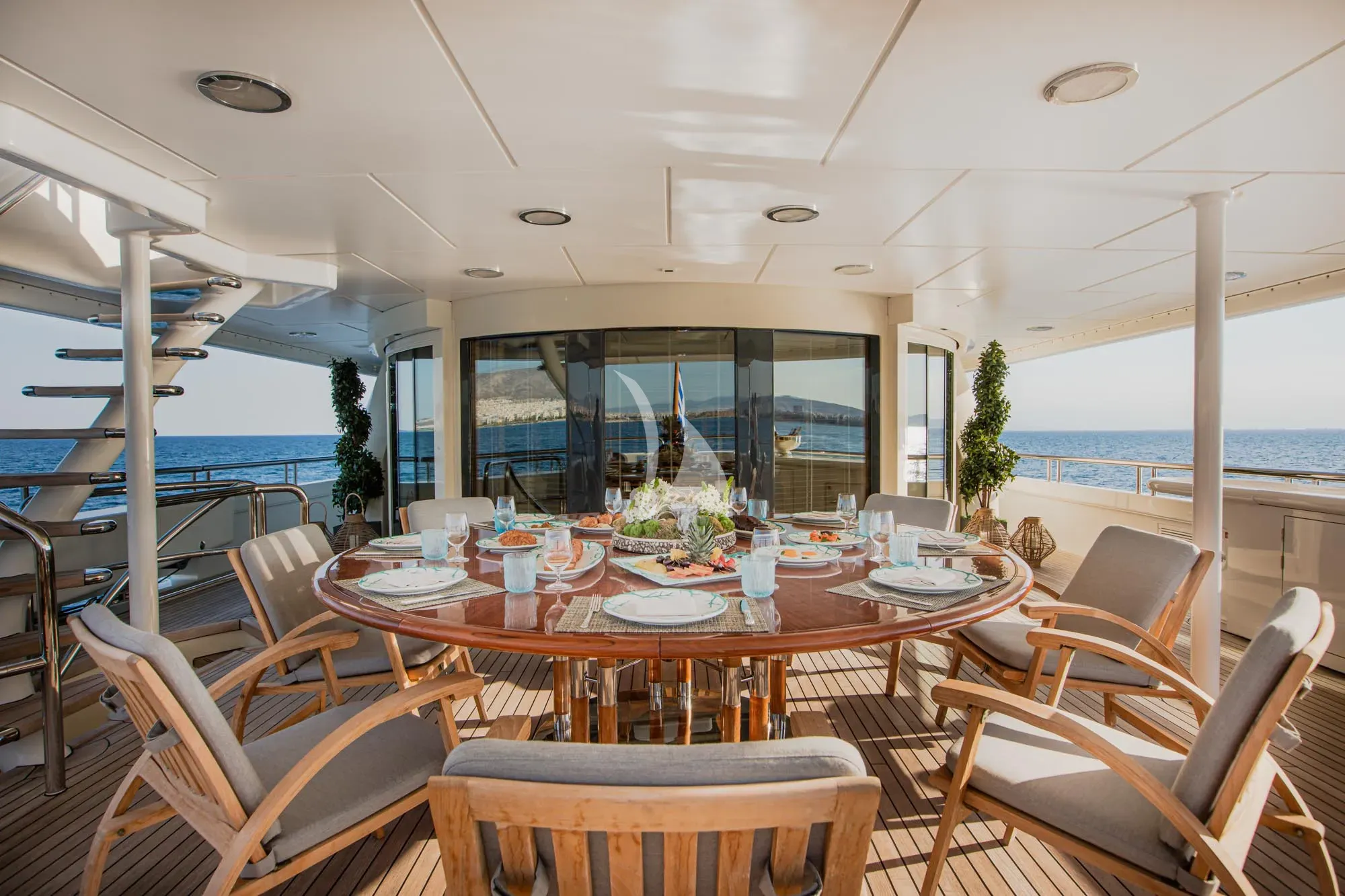 Luxury Crewed Motor Yacht MARLA photo 8