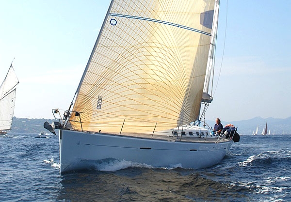Crewed Sailing Yacht MAROLA
