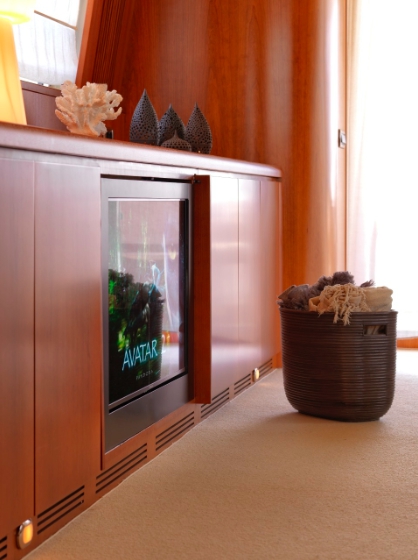 Luxury Crewed Motor Yacht MARTINA photo 7