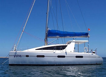 Bareboat Catamaran Matrix Vision 450 photo 4