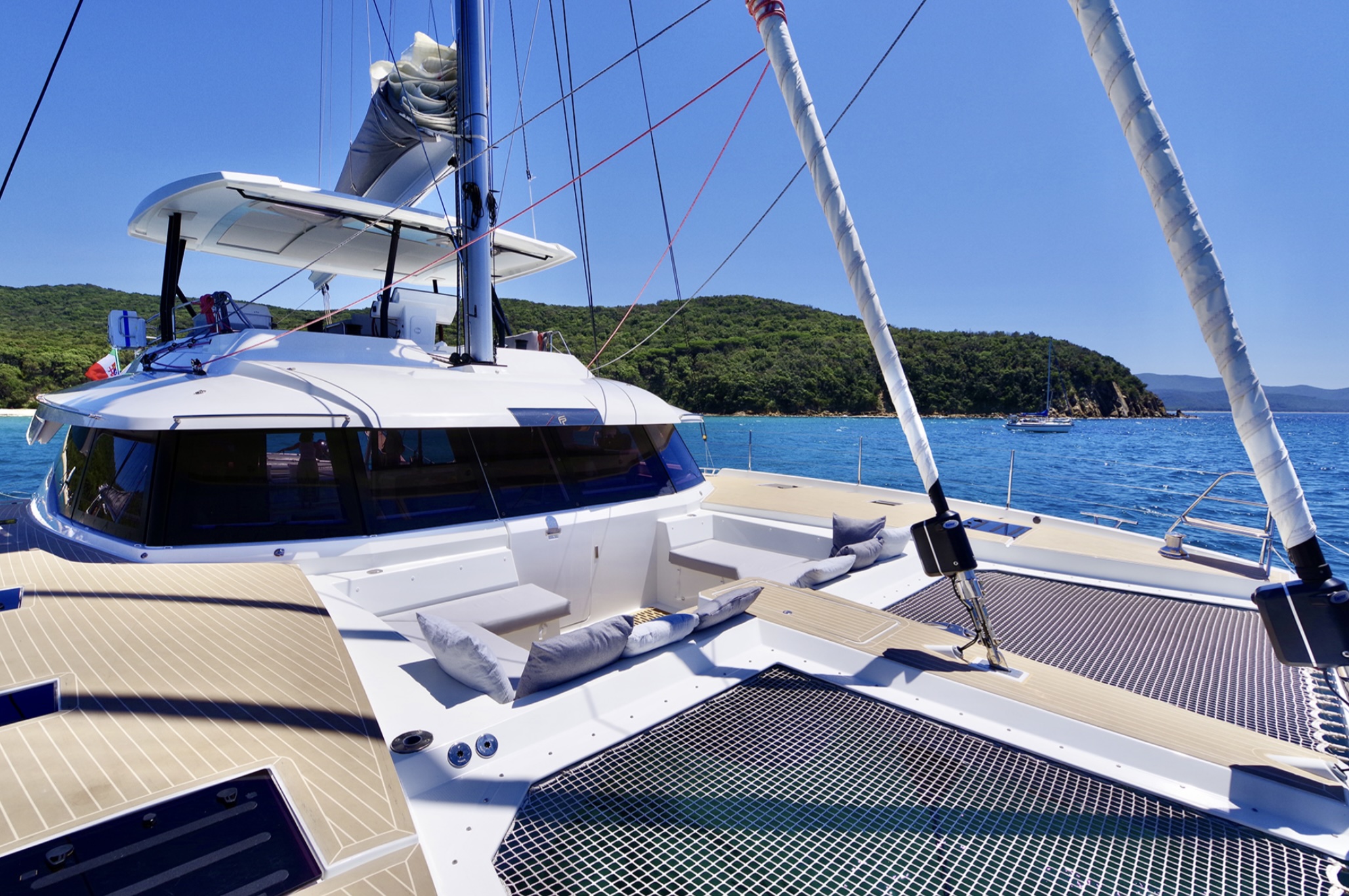 Crewed Catamaran MAURICE photo 8