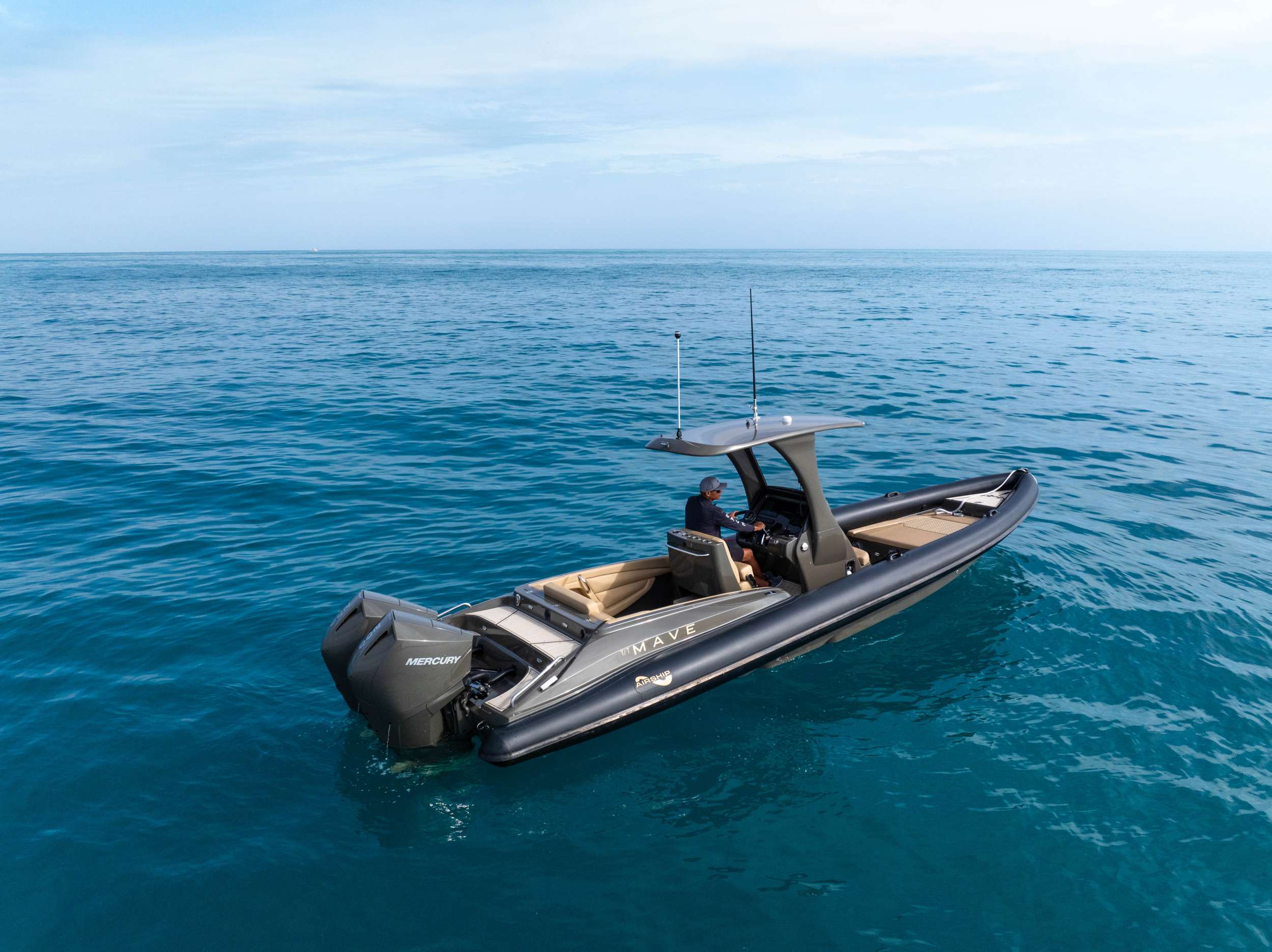 Luxury Crewed Motor Yacht MAVE photo 3