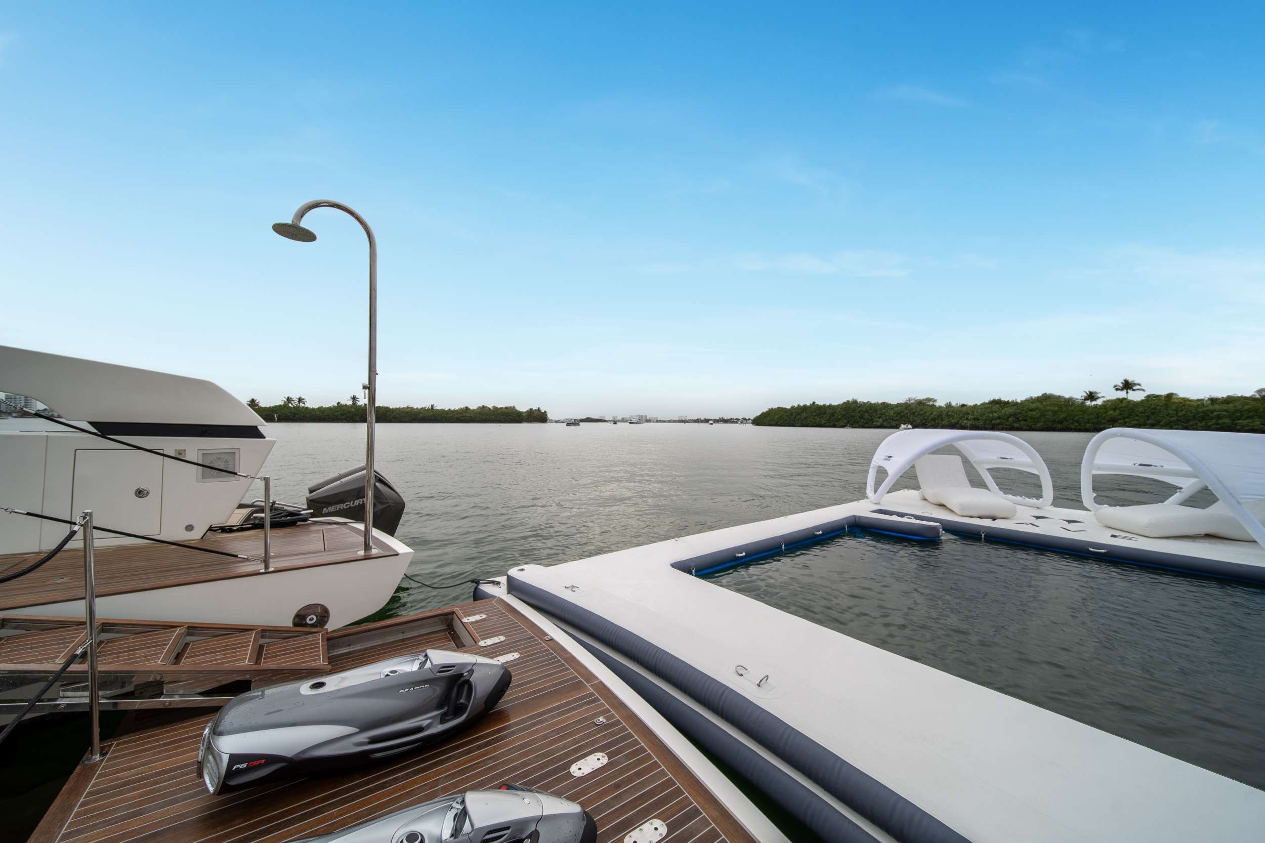 Luxury Crewed Motor Yacht MAVE photo 5