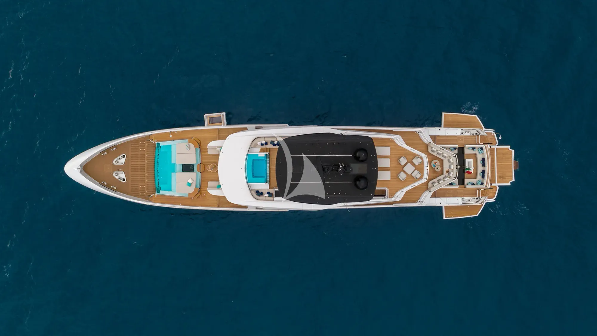 Luxury Crewed Motor Yacht MAVERICK photo 6