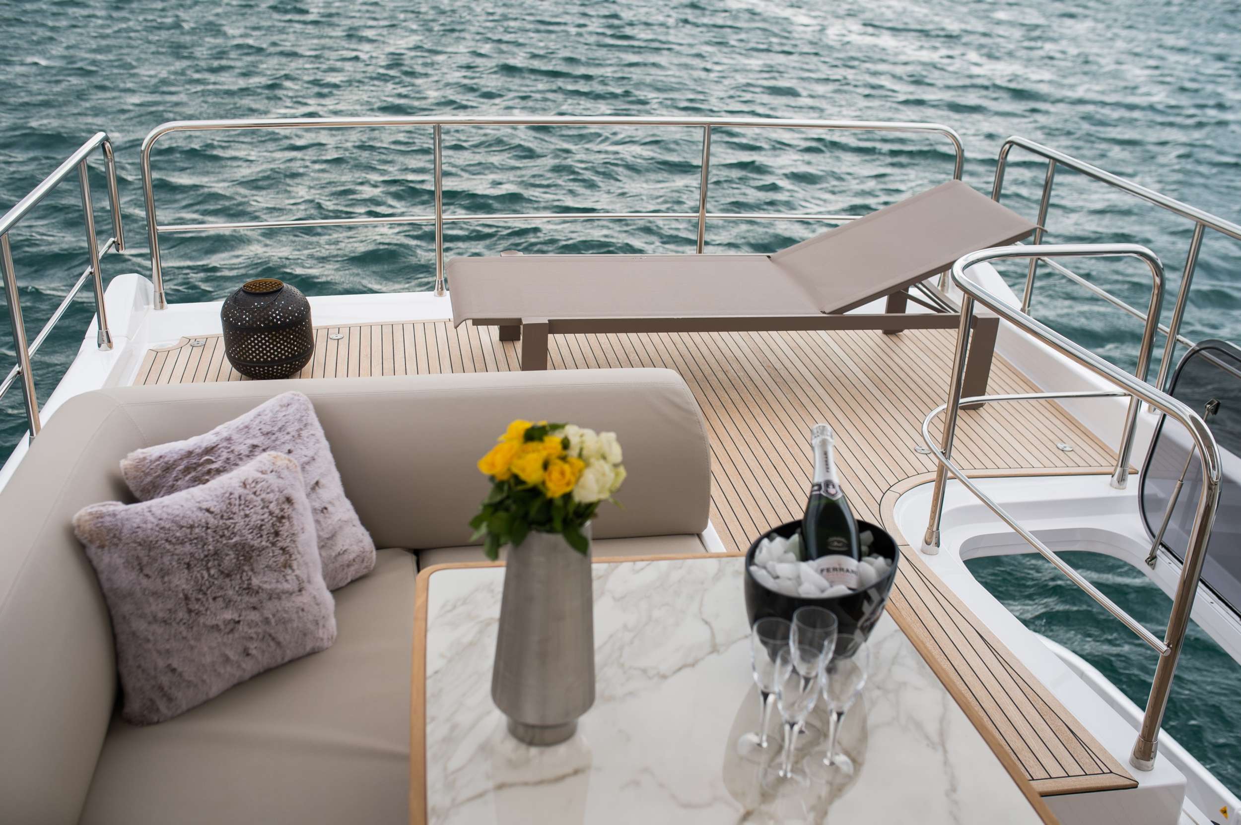 Luxury Crewed Motor Yacht MAWI photo 5