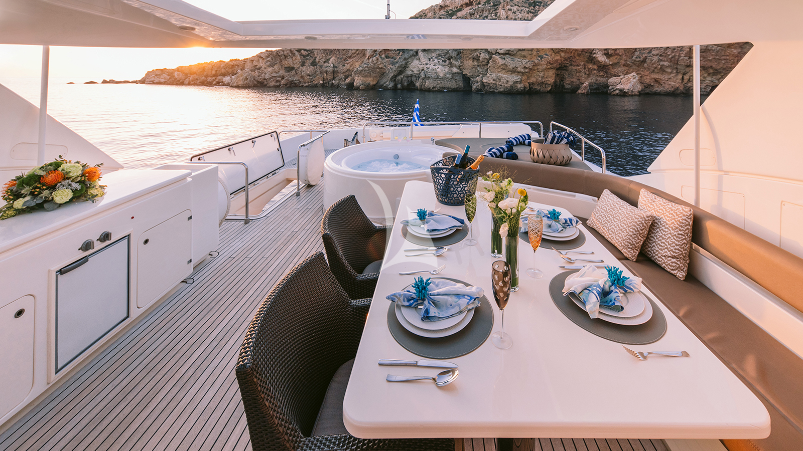Luxury Crewed Motor Yacht MELI photo 8
