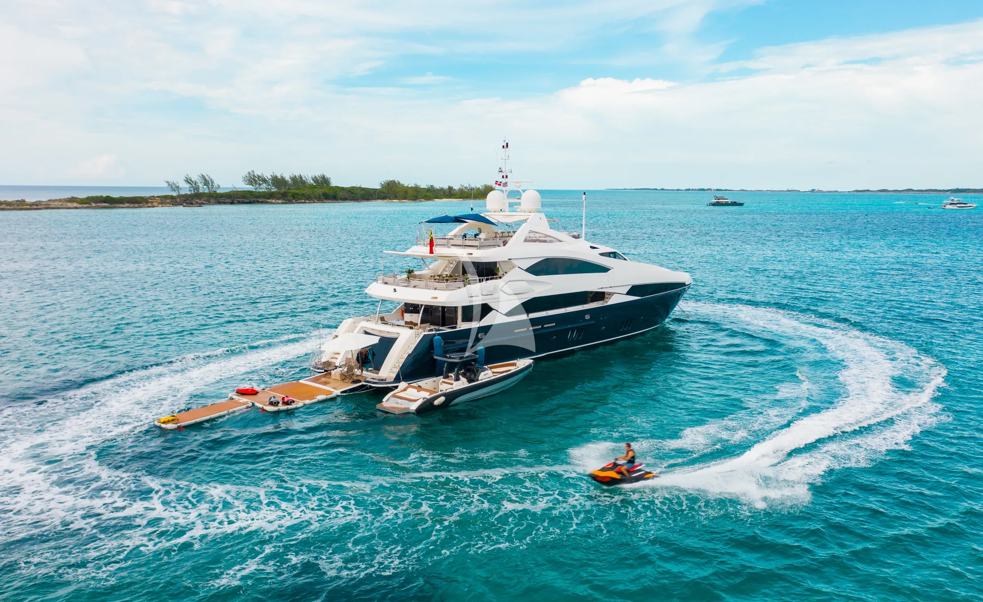 Luxury Crewed Motor Yacht MERCY photo 3