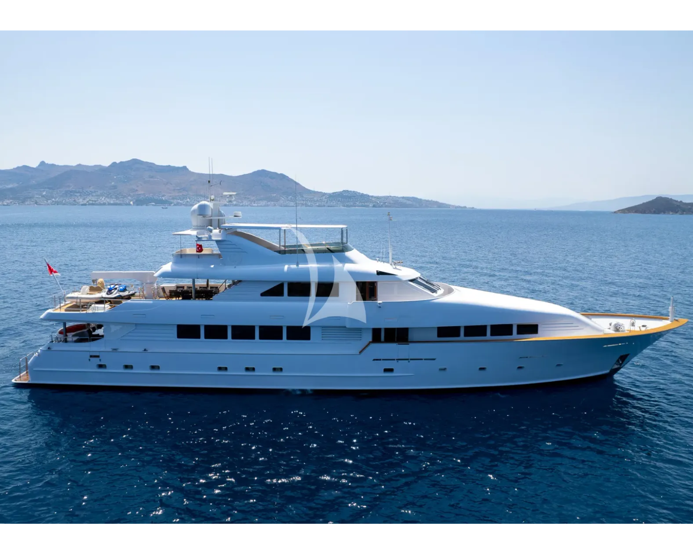 Luxury Crewed Motor Yacht MERVE