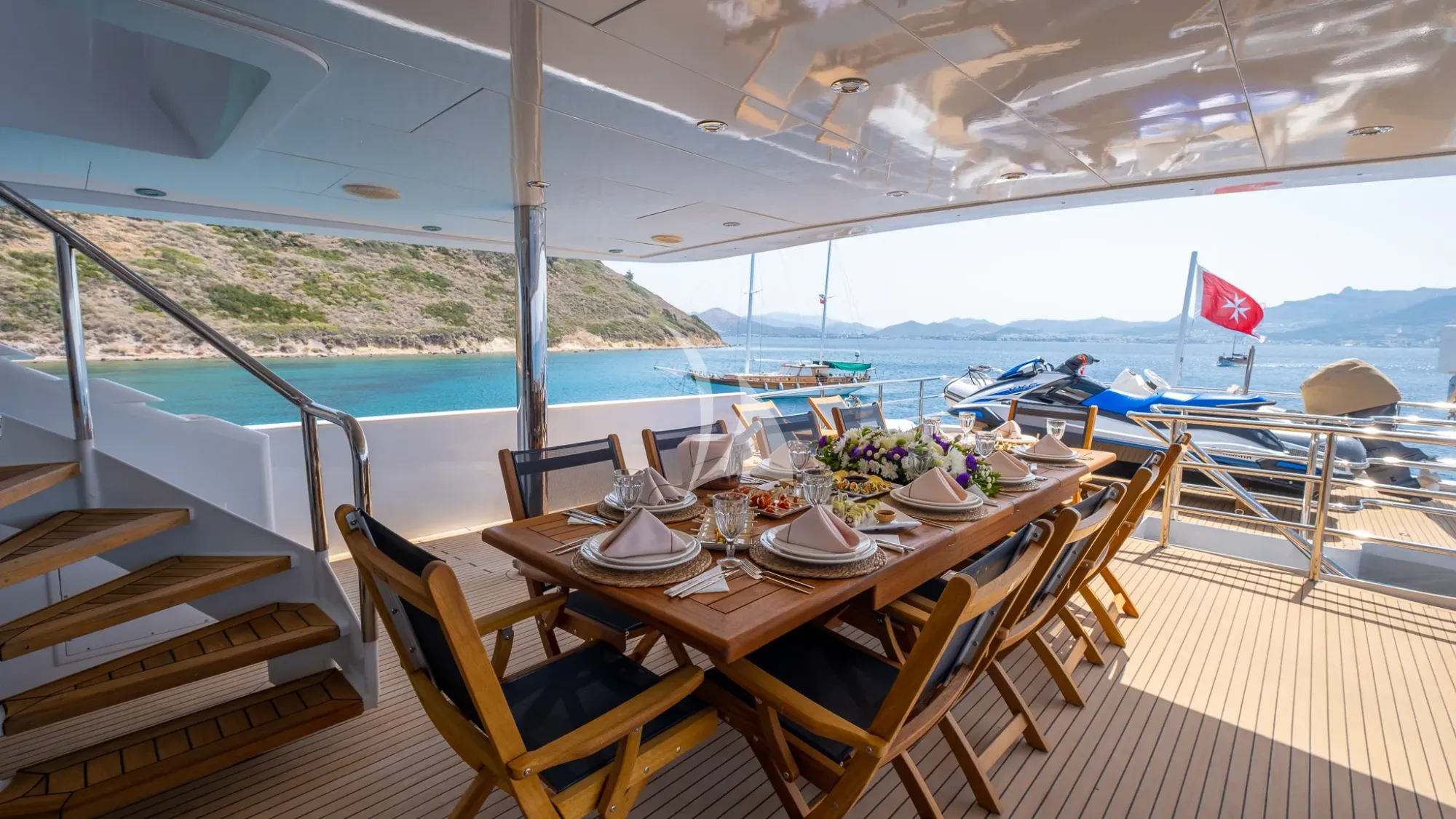 Luxury Crewed Motor Yacht MERVE photo 6