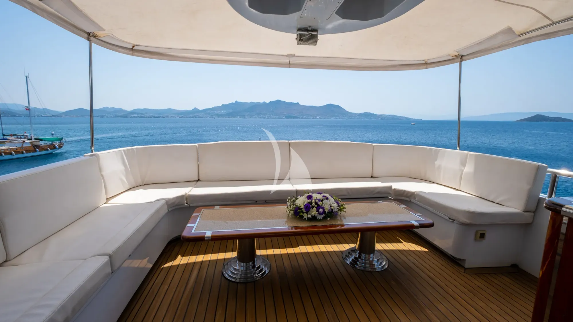 Luxury Crewed Motor Yacht MERVE photo 7