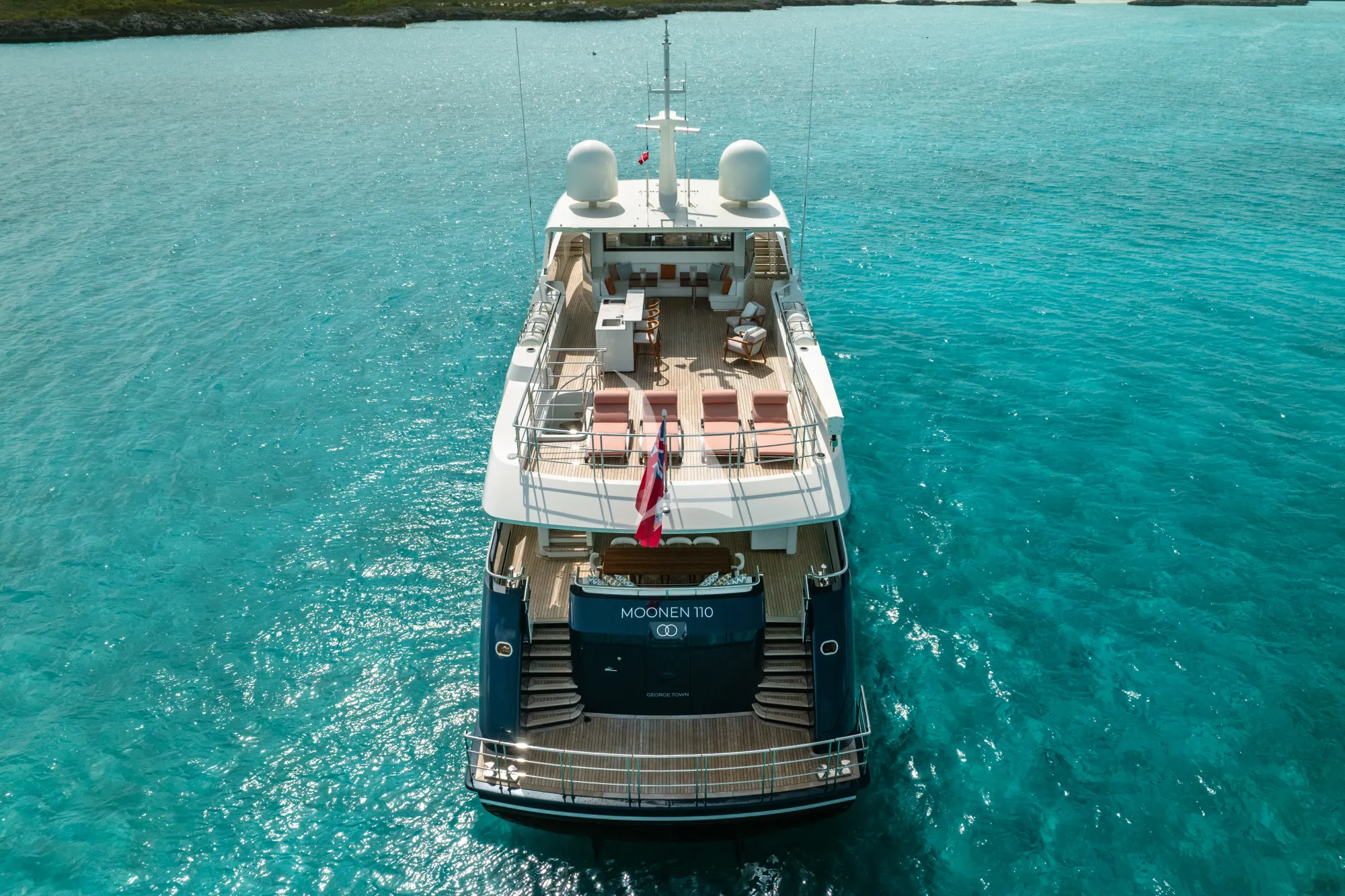 Luxury Crewed Motor Yacht MIDNIGHT SAGA photo 3