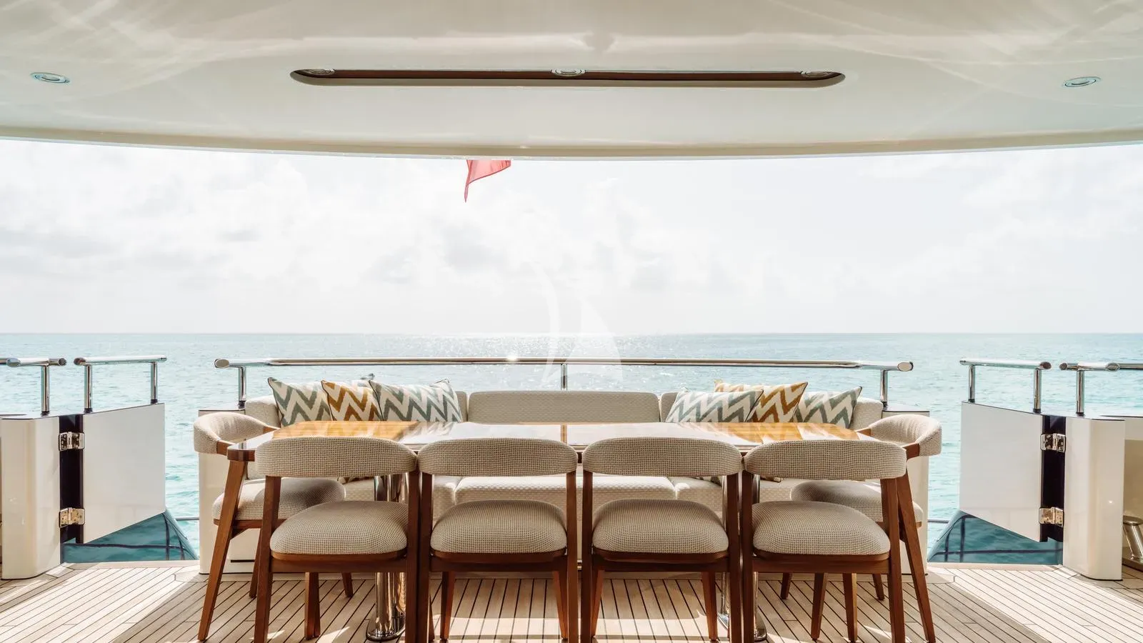 Luxury Crewed Motor Yacht MIDNIGHT SAGA photo 6