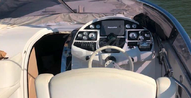 Crewed Motor Yacht Mig 43 photo 6