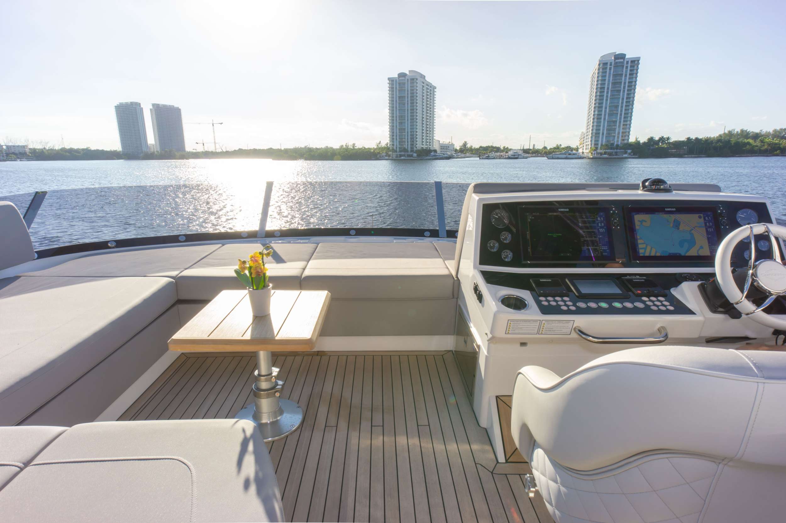 Luxury Crewed Motor Yacht MILAMO photo 5