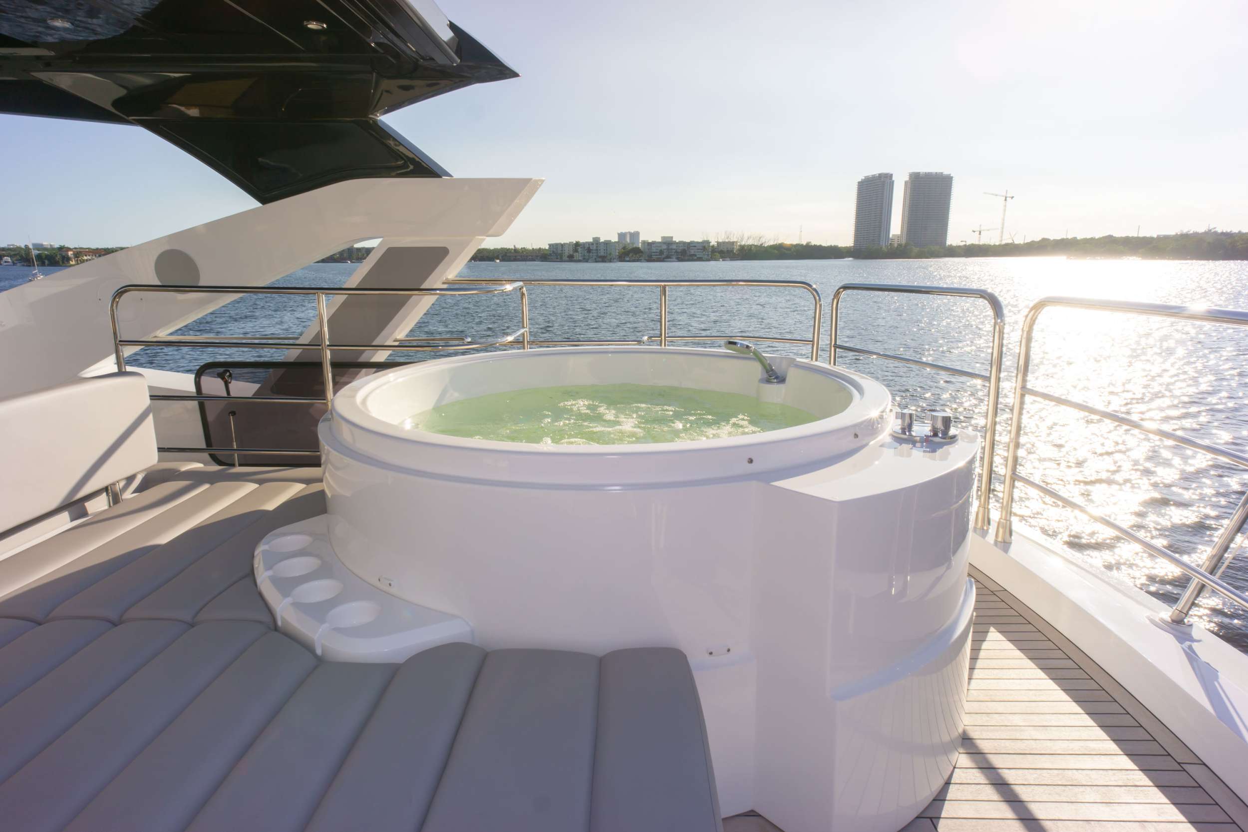 Luxury Crewed Motor Yacht MILAMO photo 6