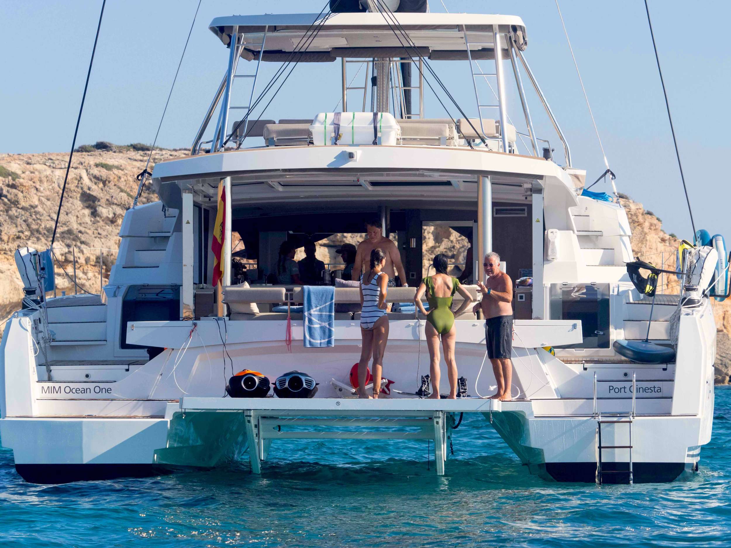 Crewed Catamaran MIM OCEAN 2 photo 4