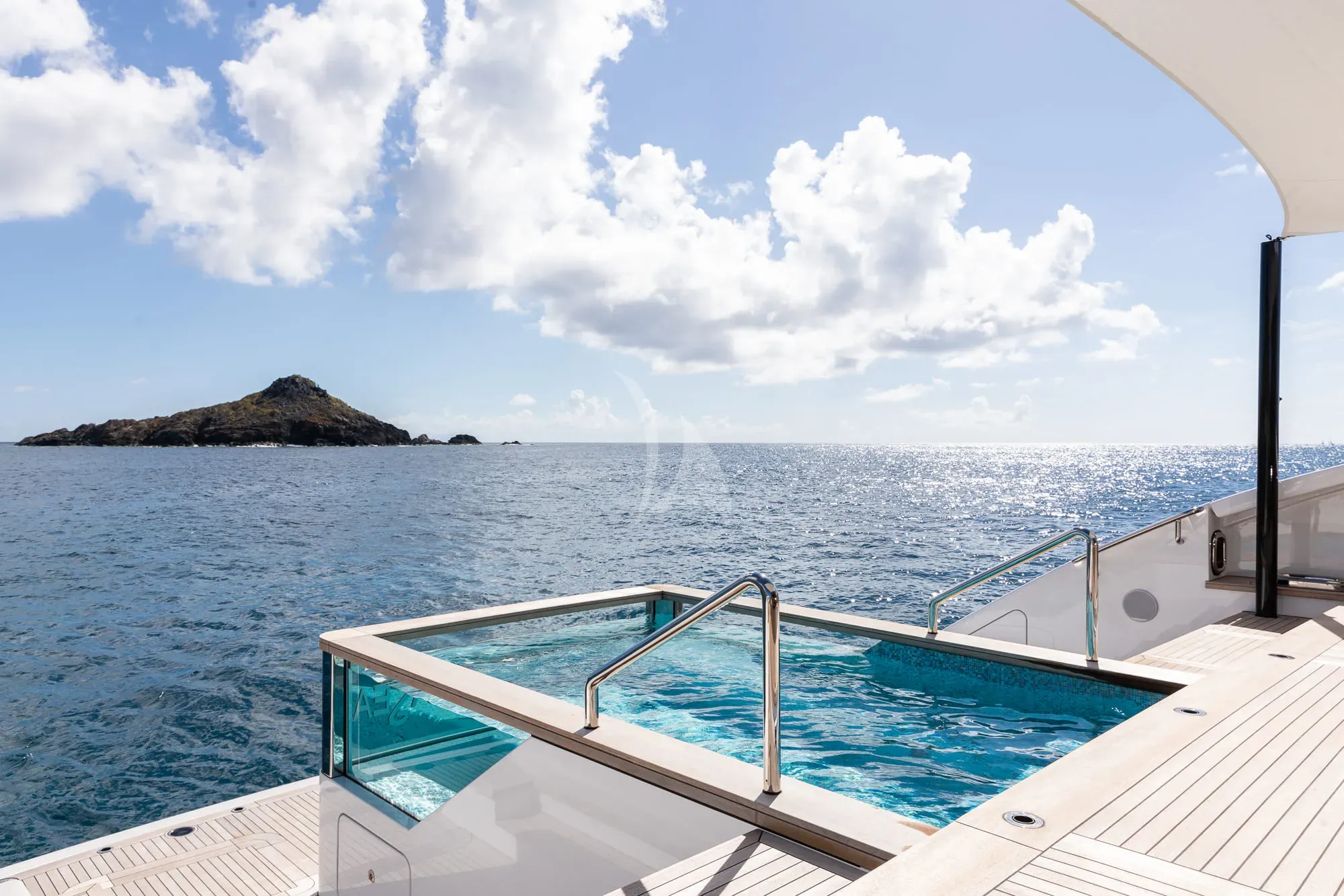 Luxury Crewed Motor Yacht MINE GAMES photo 7