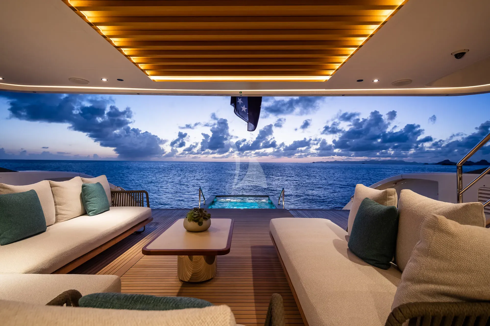 Luxury Crewed Motor Yacht MINE GAMES photo 8